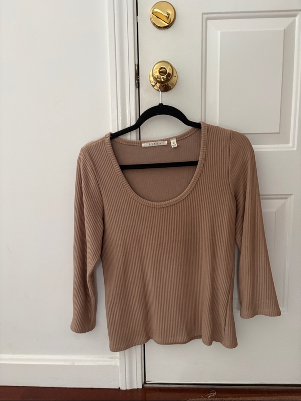 Cyrus Scoop Neck Ribbed Long Sleeve Top - Taupe
